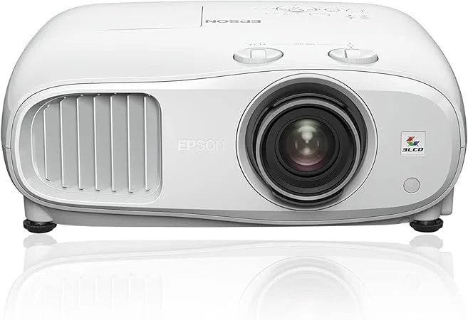 Epson EH-TW7000: Análisis del Proyector 4K PRO-UHD para Cine en Casa y Gaming